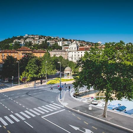 Deluxe Apartments & Rooms Revis غييكا المظهر الخارجي الصورة