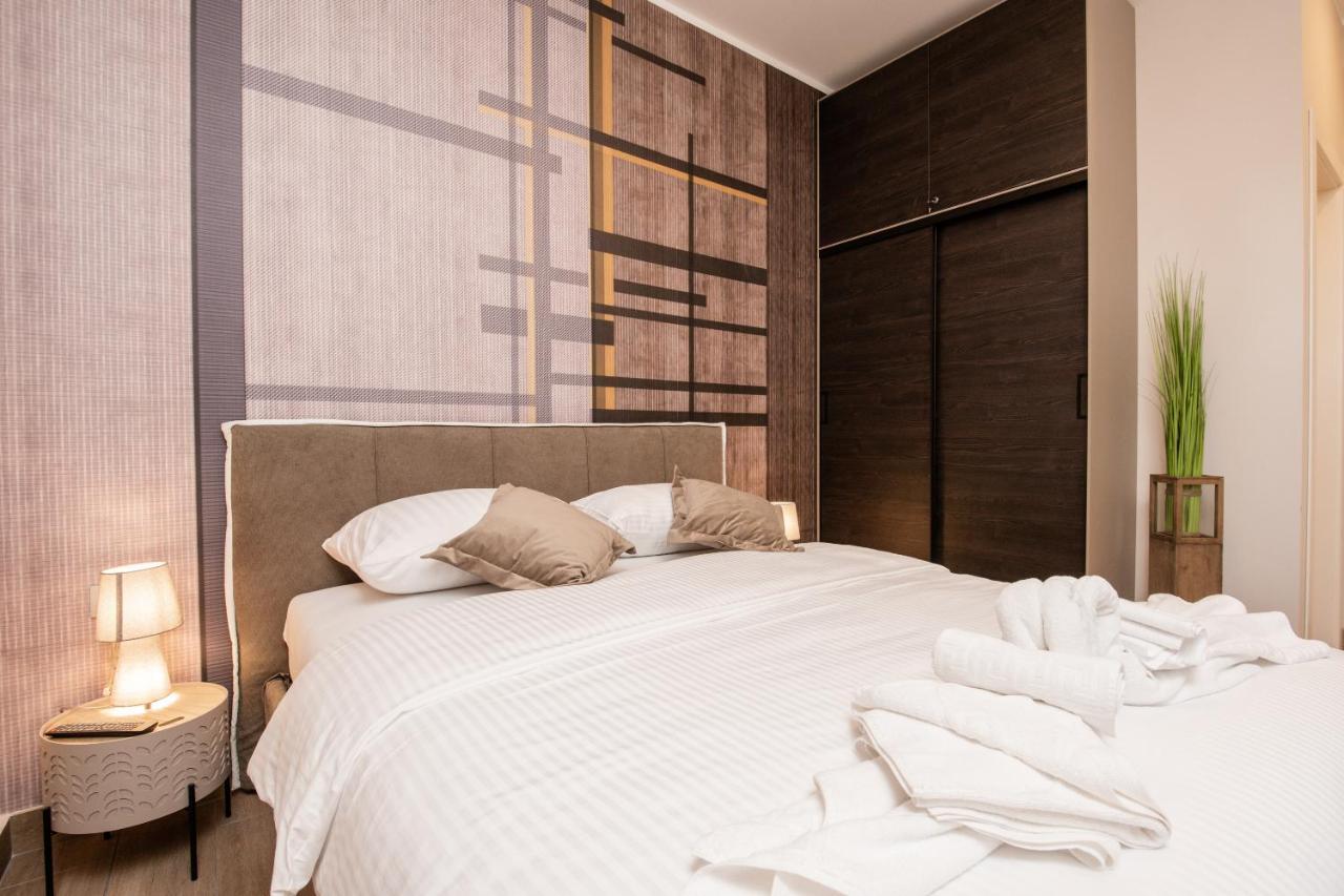 Deluxe Apartments & Rooms Revis غييكا المظهر الخارجي الصورة