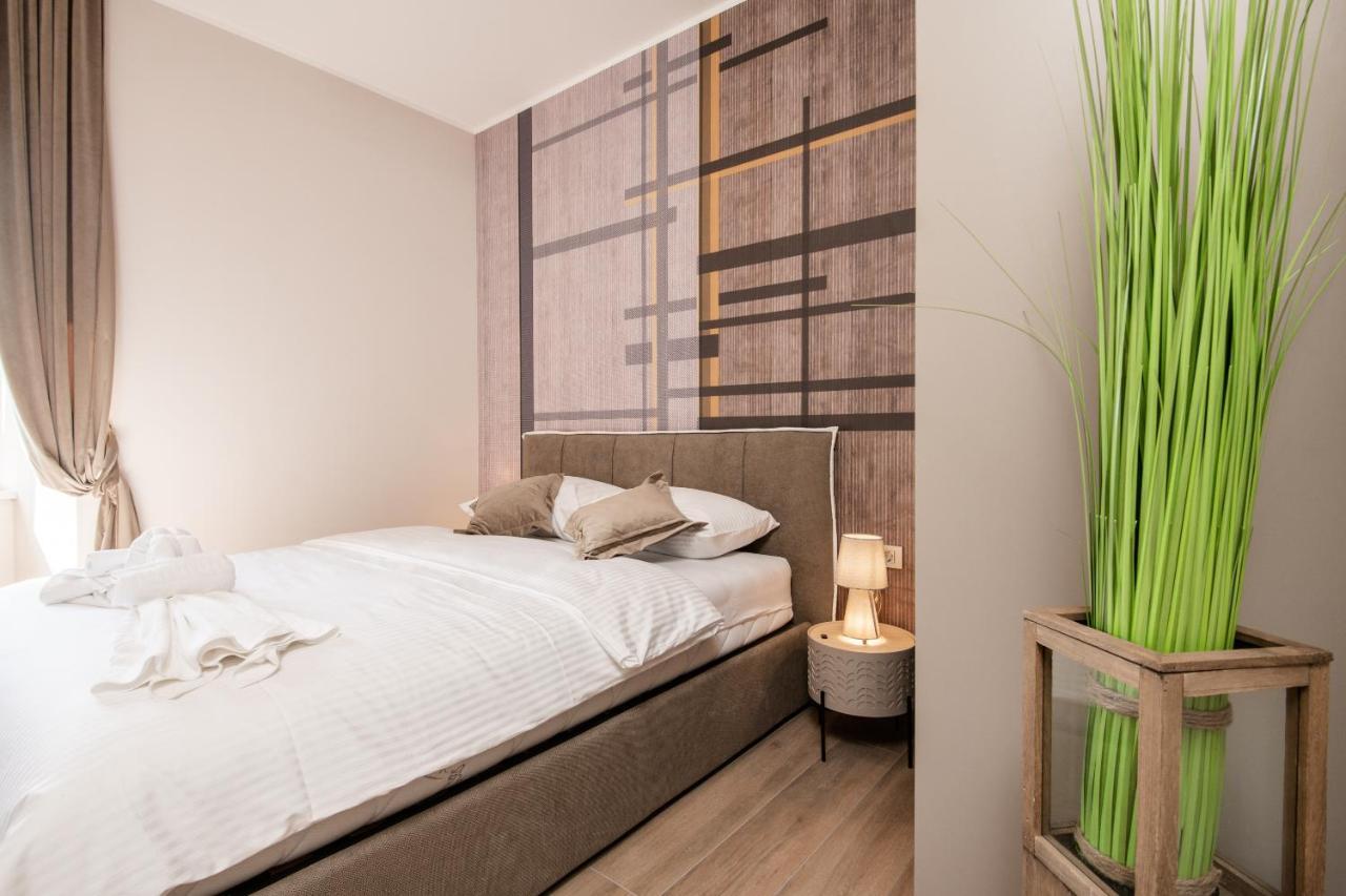 Deluxe Apartments & Rooms Revis غييكا المظهر الخارجي الصورة