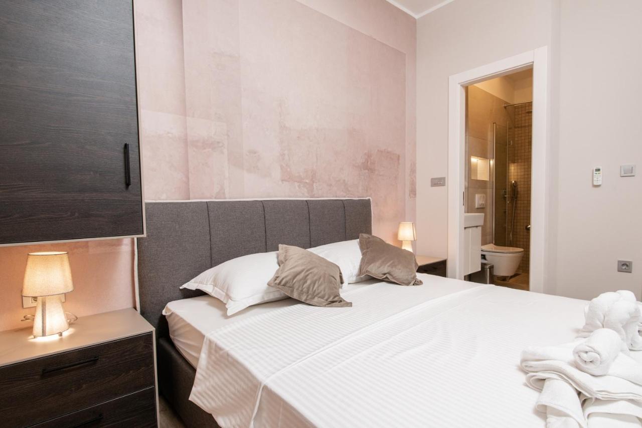 Deluxe Apartments & Rooms Revis غييكا المظهر الخارجي الصورة