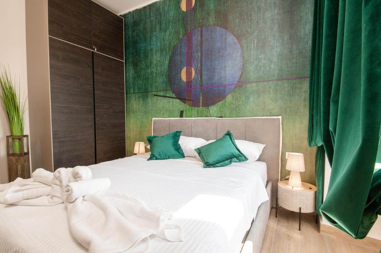 Deluxe Apartments & Rooms Revis غييكا المظهر الخارجي الصورة